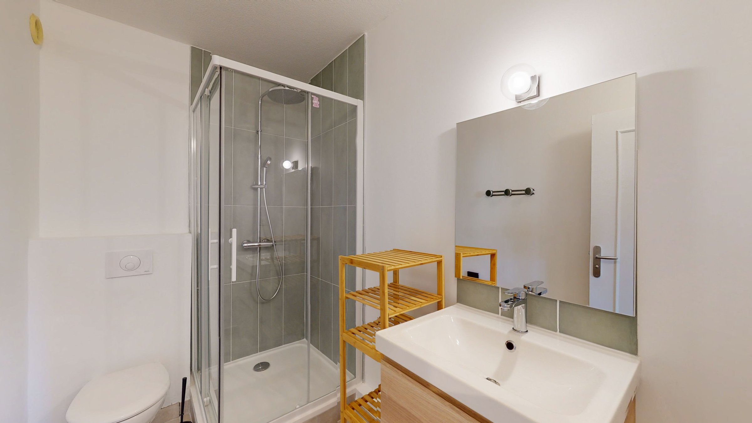 Carousel image 5